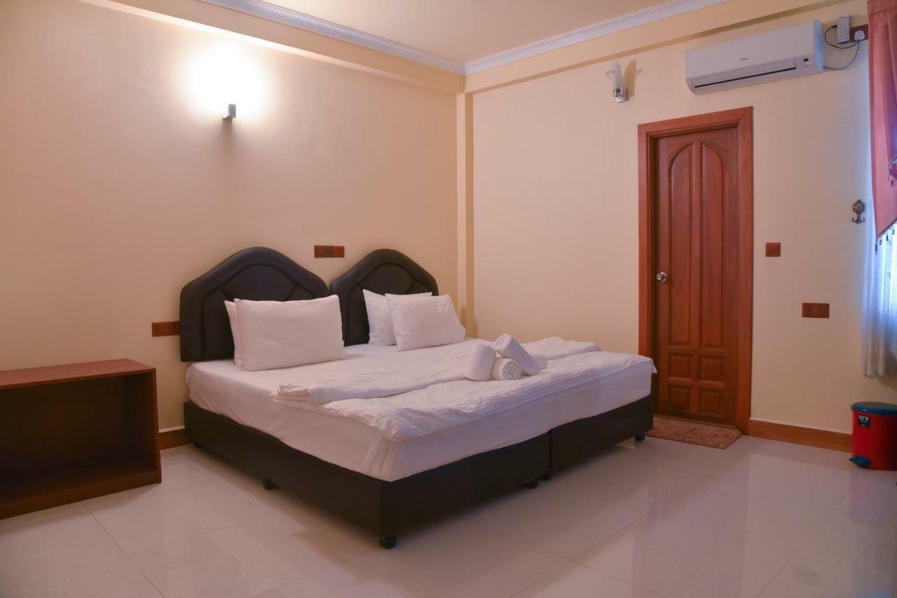 Nalaveshi Inn Huraa Eksteriør billede